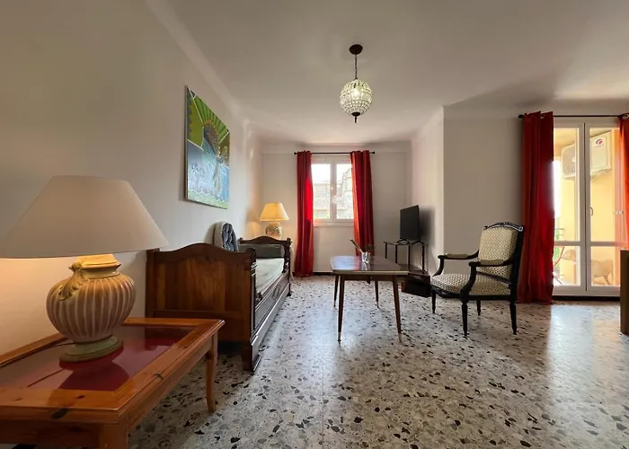 Residence Liberta - T4 Spacieux, Calme, Lumineux, Centre Ville, Loggia Et Balcon